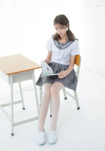 女教师裸体瑜伽在线观看_DVD电影全集观看